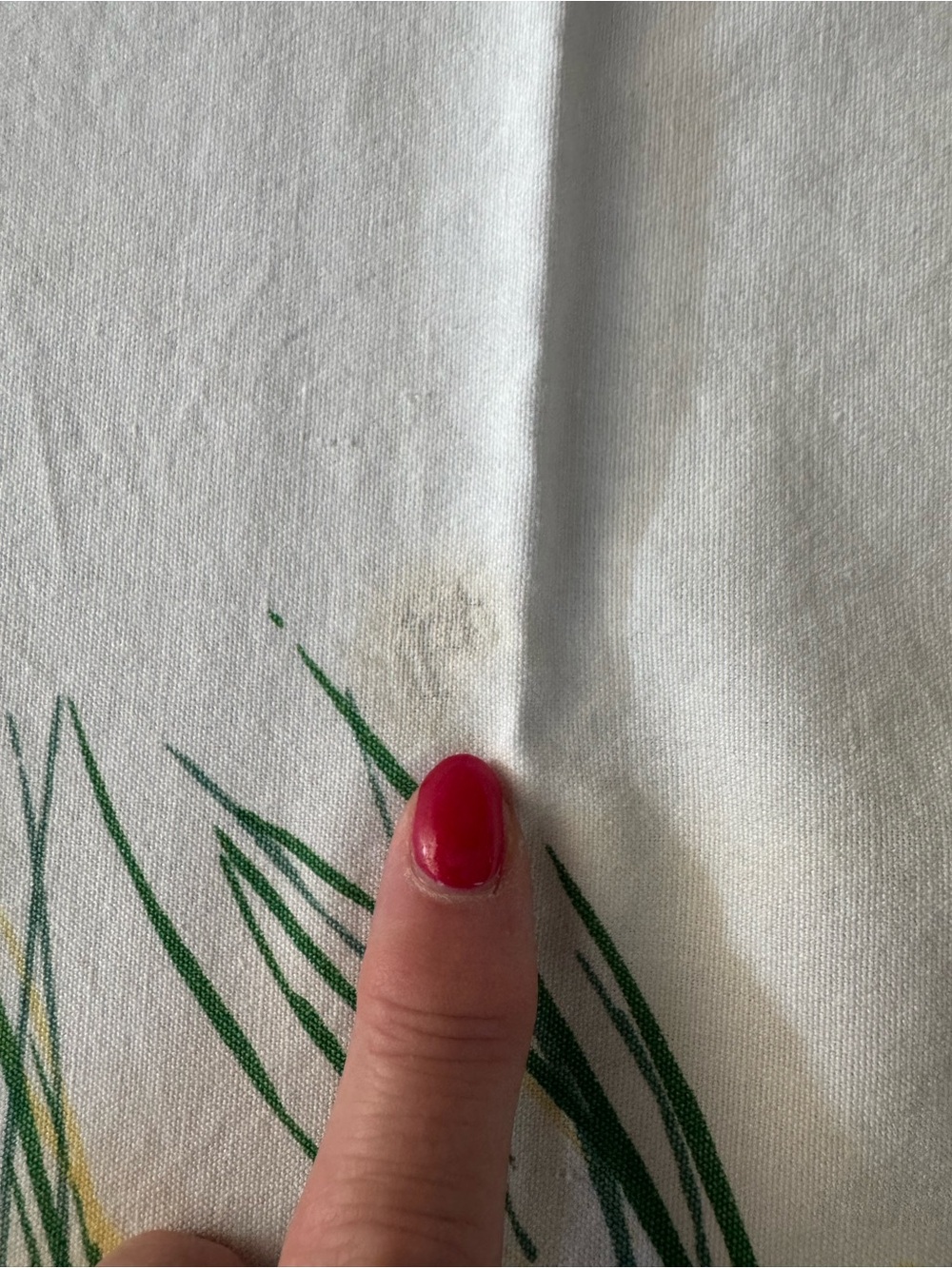 Vintage 1950’s Simtex Tablecloth Pine Cone Evergreen MCM 51” X 46” Tagged - Picture 4 of 11